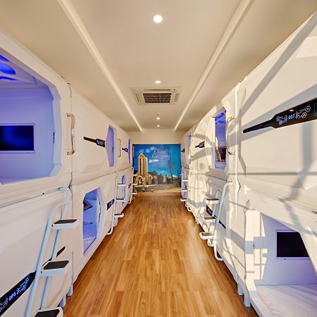 Ancyra Capsule Hotel - Backpackers Paradise & Rooftop Bar Da Nang Exterior foto