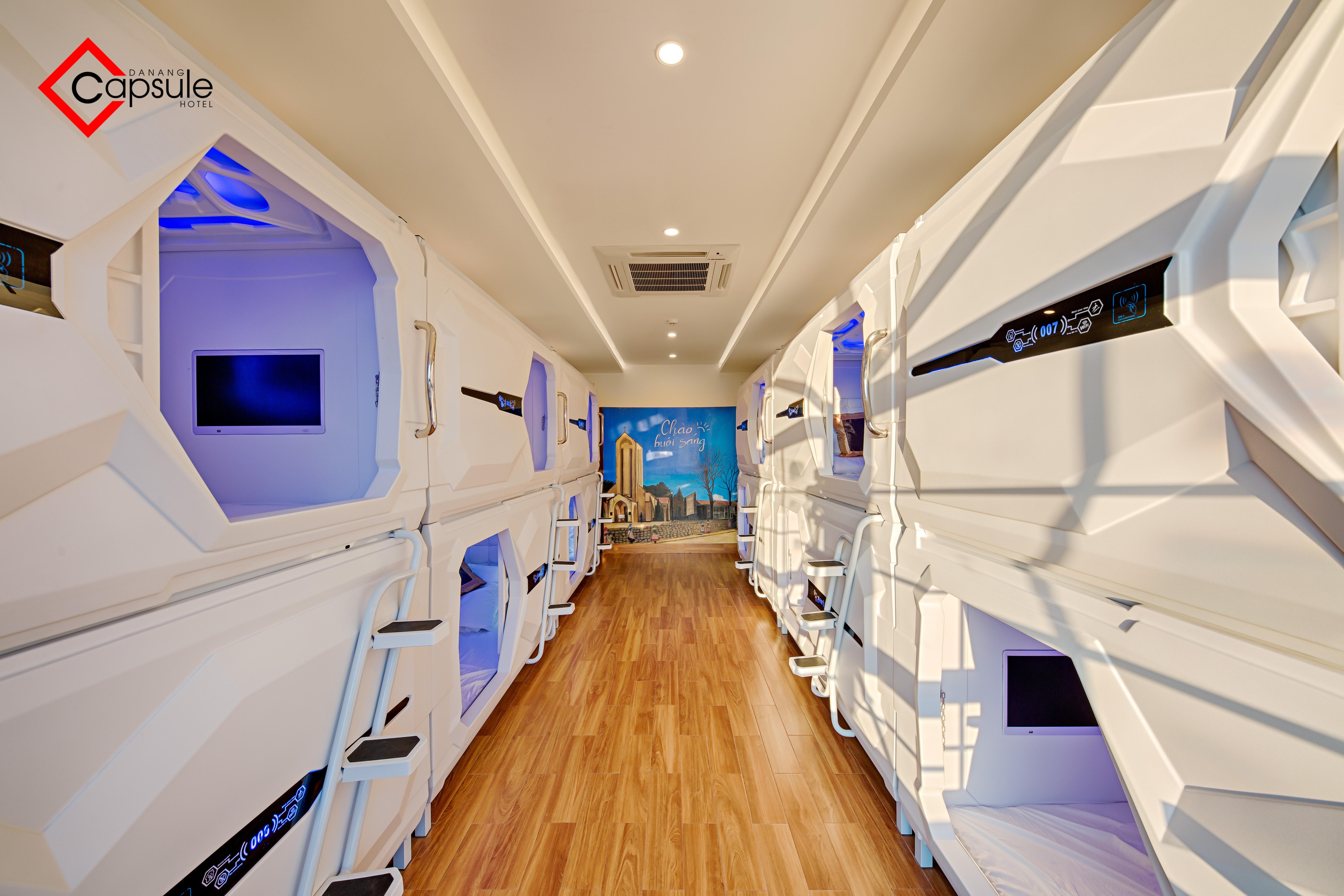 Ancyra Capsule Hotel - Backpackers Paradise & Rooftop Bar Da Nang Exterior foto